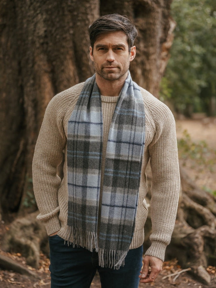 cashscarf_bluegrey3_1_f4d40e3b-79b2-40ba-941a-9a2ca48ce848.jpg
