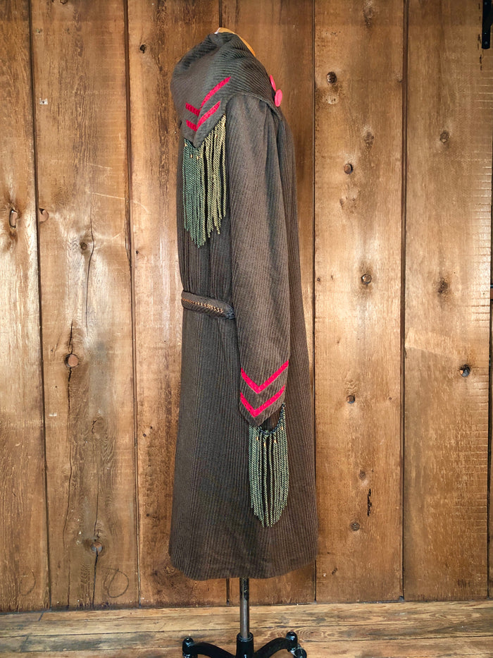 1920s House of Youth Brwn/Rd Cape Coat    S/M