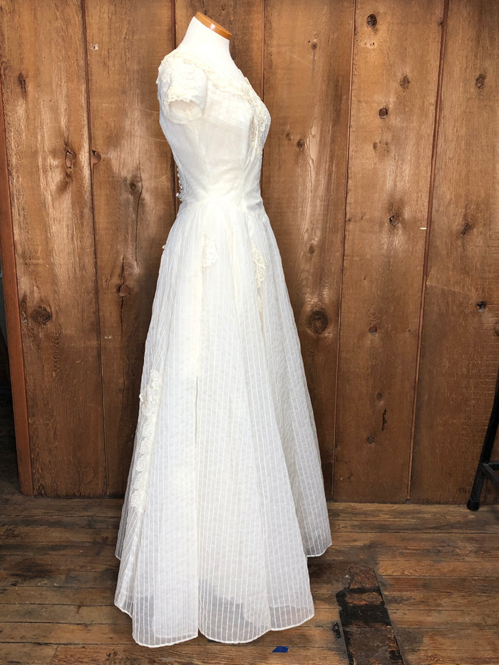 50s Sylvia Ann Bridal Stitch Stripe Gown    w25