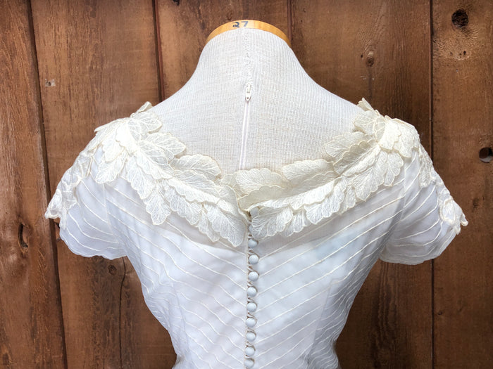 50s Sylvia Ann Bridal Stitch Stripe Gown    w25