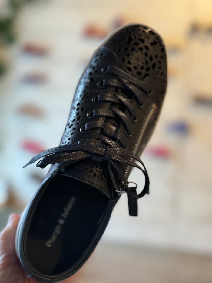 Django & Juliette LEITHA Sneaker in Navy