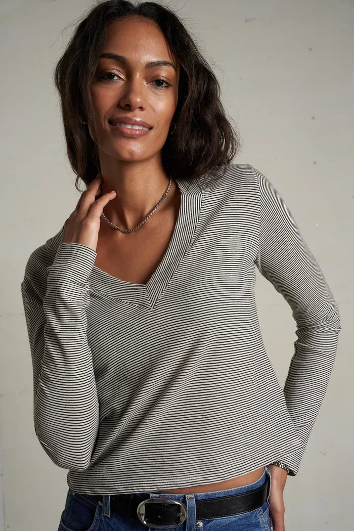 ivory_black_stripe