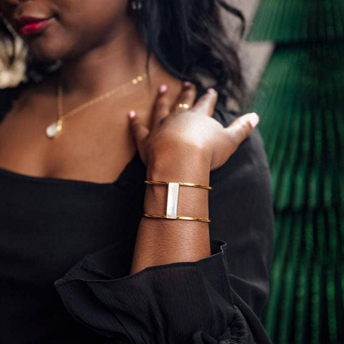 Antoinette Cuff