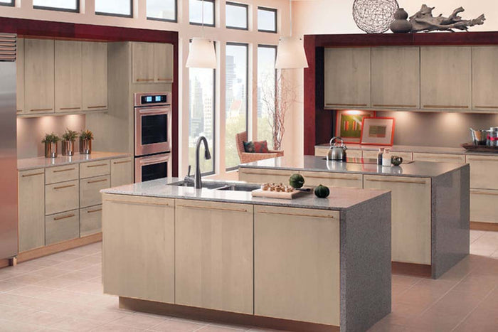 Retique It Bare Wood Kit (Med) for interior use, featuring a matte top coat and natural wood finish, stain not included.