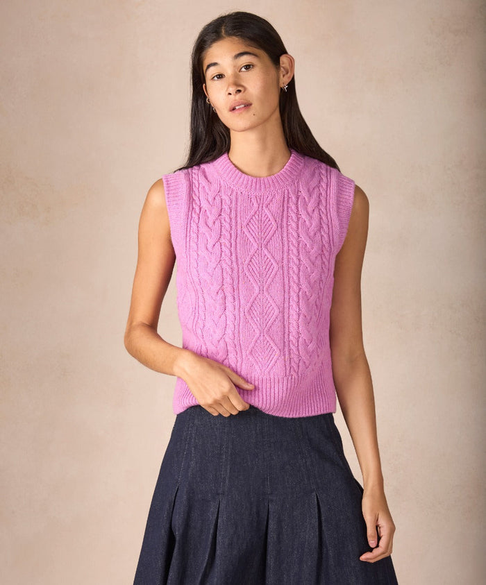 c310_callie_cropped_cable_vest_in_heather_small_1__1_25aff07e-4c9e-4805-9e3c-12b6075ece04.jpg