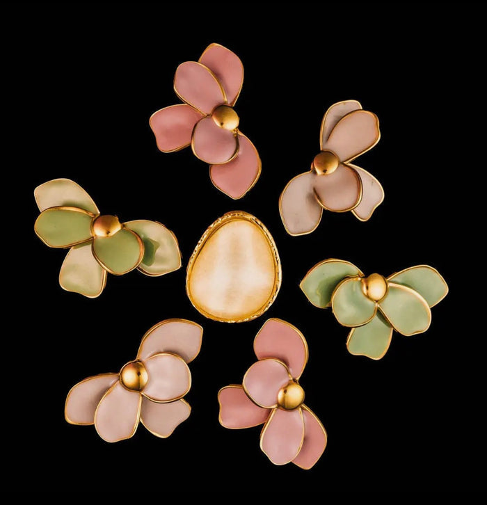 Chica Floral Earrings