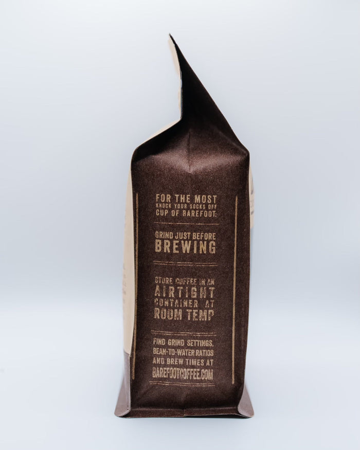 Close up of the Decaf Esmeralda package label with What do you taste text and brewing notes