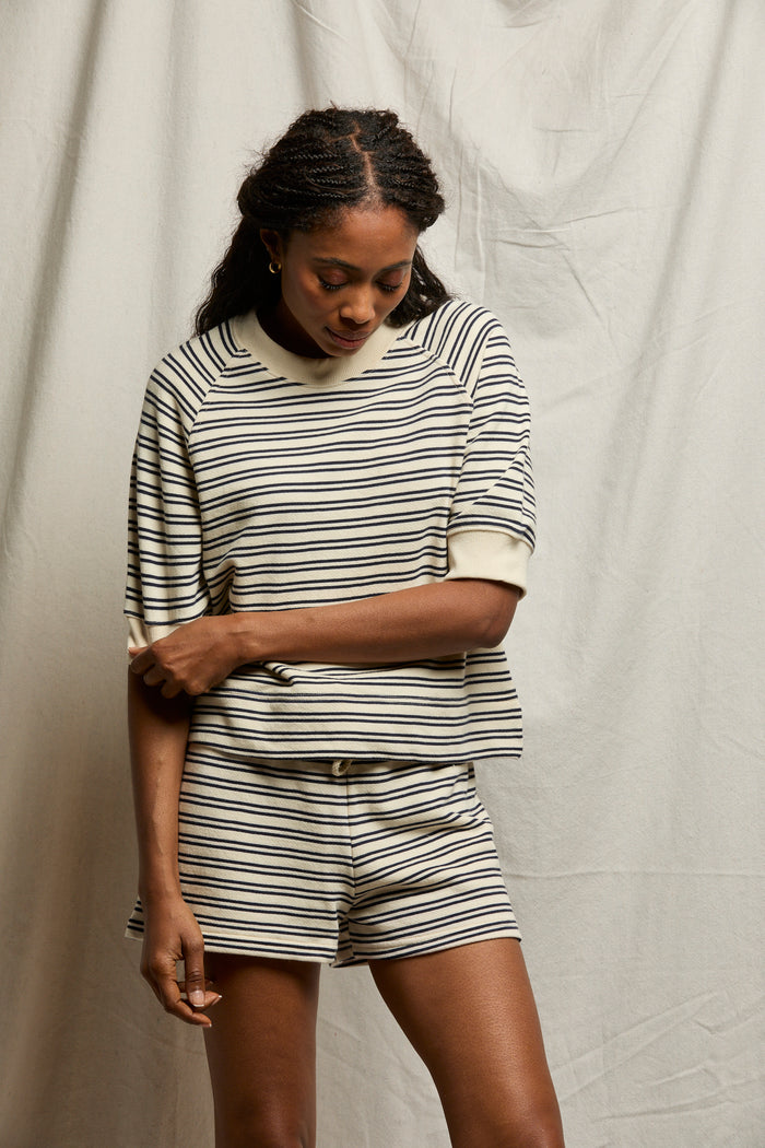 navy_stripe