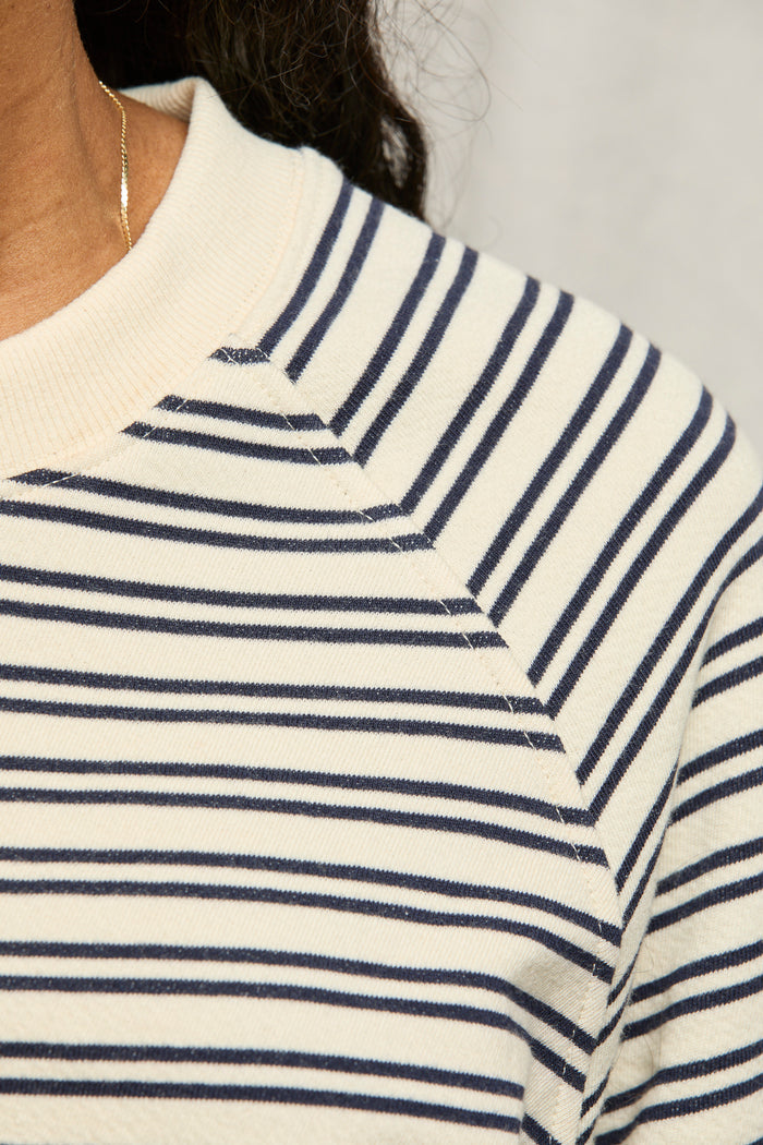 navy_stripe