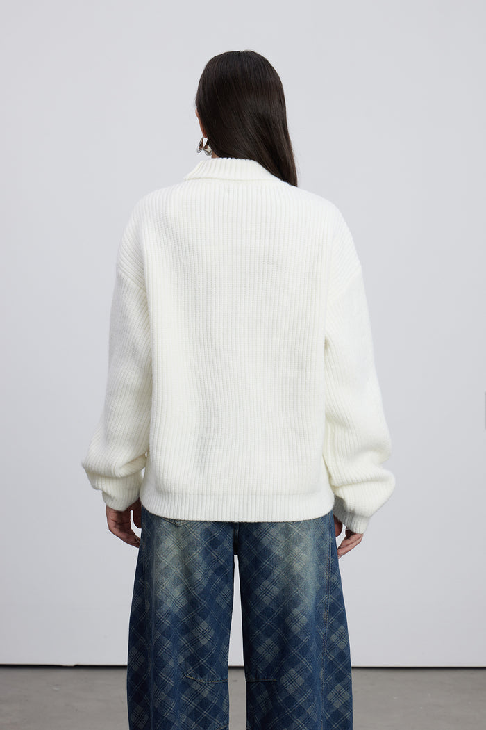 Emel Turtleneck Twist Knit Top In White