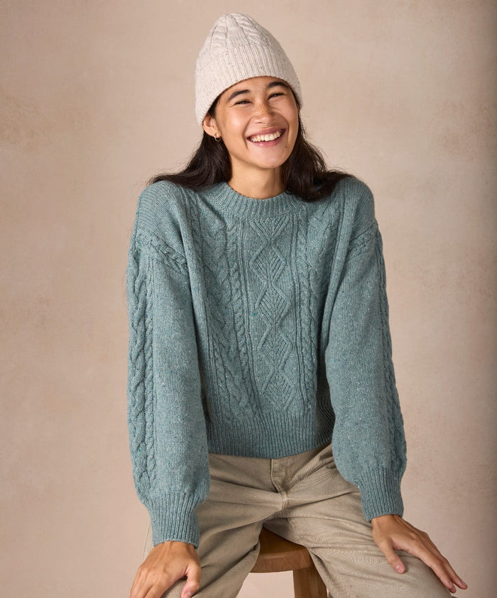 c314_eva_cable_crew_neck_in_ocean_mist_small_and_c325_elio_cable_hat_in_chalkstone_3_1__1_1.jpg