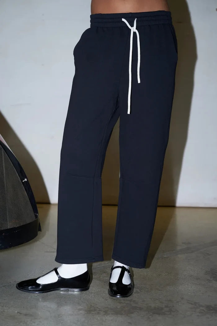 xs / true black