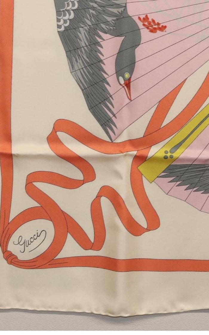 Gucci Fly Swan print silk carré scarf with pink fan motif