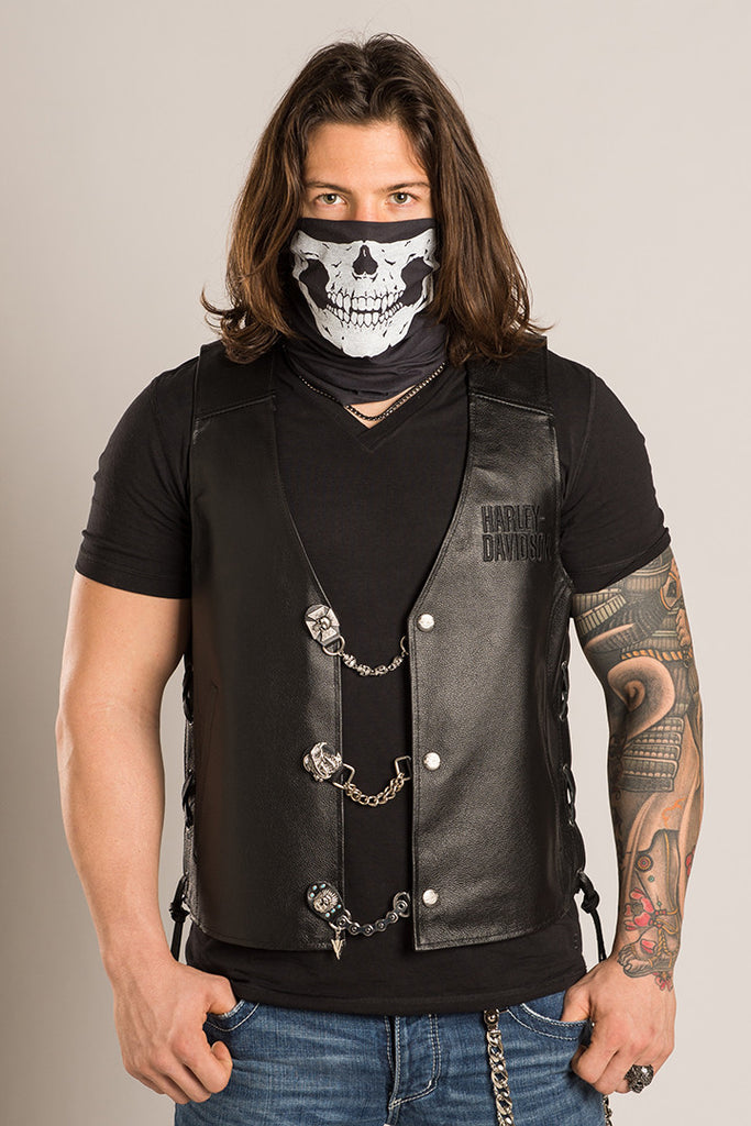 Glow In Dark Skull EZ Tube: Features:

Glow-in-the Dark Ink
Light Weight Cotton Multifunctional Headwear
Defleshed Skull Grap