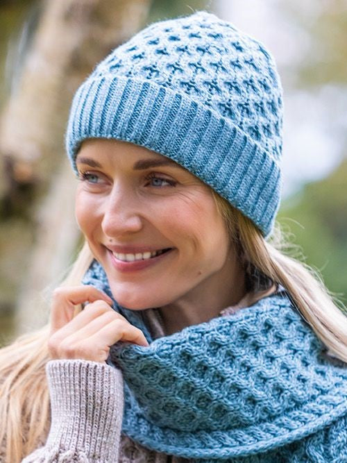 aqua_aran_hat_5f7acf5a-3606-41fe-b529-c88495a6f88e.jpg