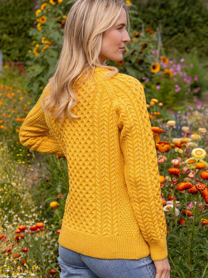 back_yellow_aran_sweater_60a2b8a7-2094-4a2d-bd1e-9abf70546b83.jpg
