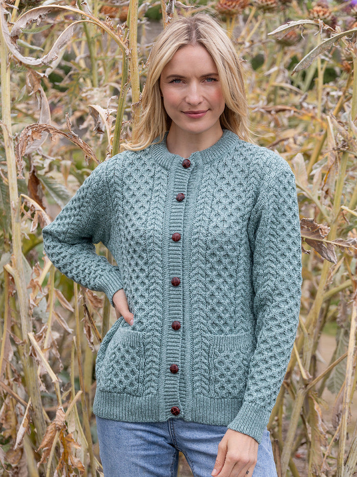 aqua_cardigan_women_2_68f15bfb-2b35-479f-a70f-f972689cc78d.jpg