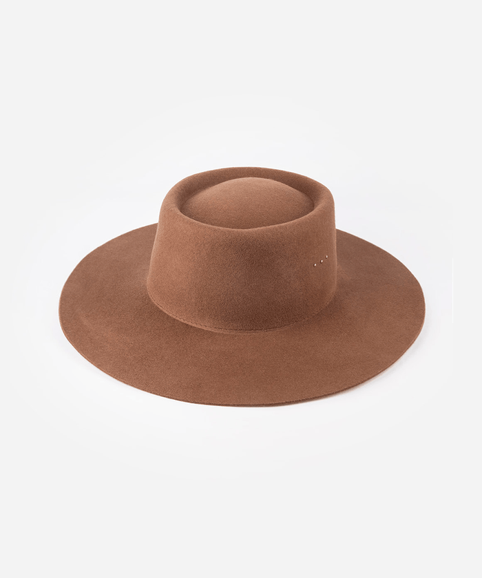 Brown boater hat on a plain background #color_dark oak