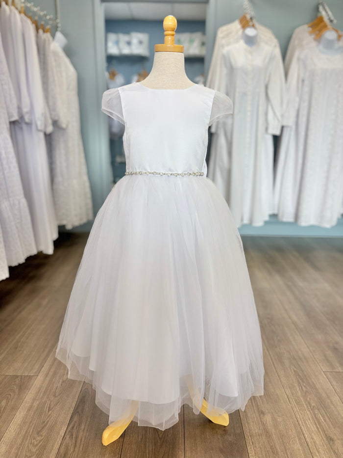 girl's white dress