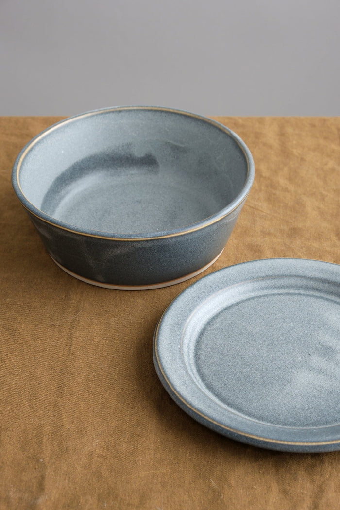 WRF Lab Ceramics Home Kitchen Serving Medium Container with Lid