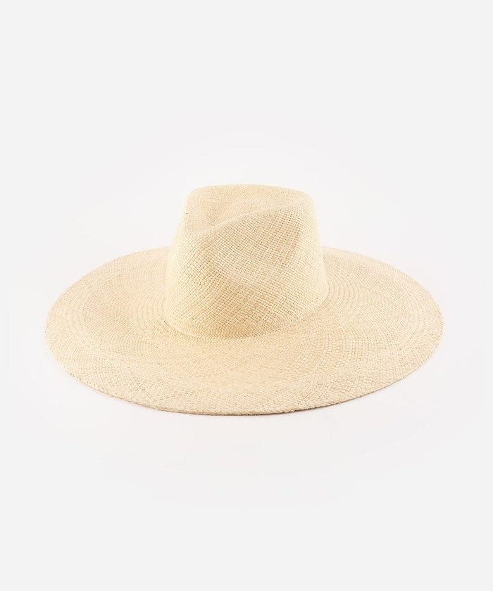 A natural colored wide brim Panama straw hat with a fedora style on a plain background #color_natural