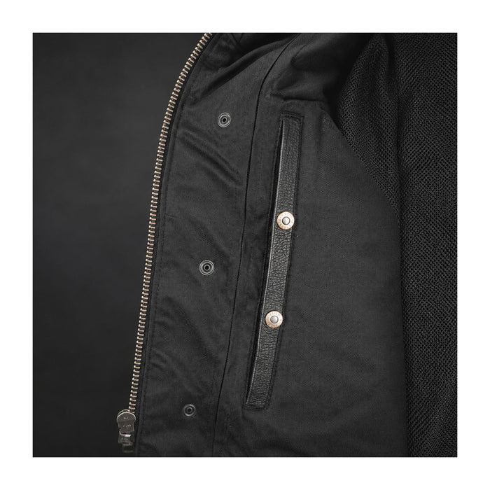 Sharp Shooter interior concealed-carry pocket detail