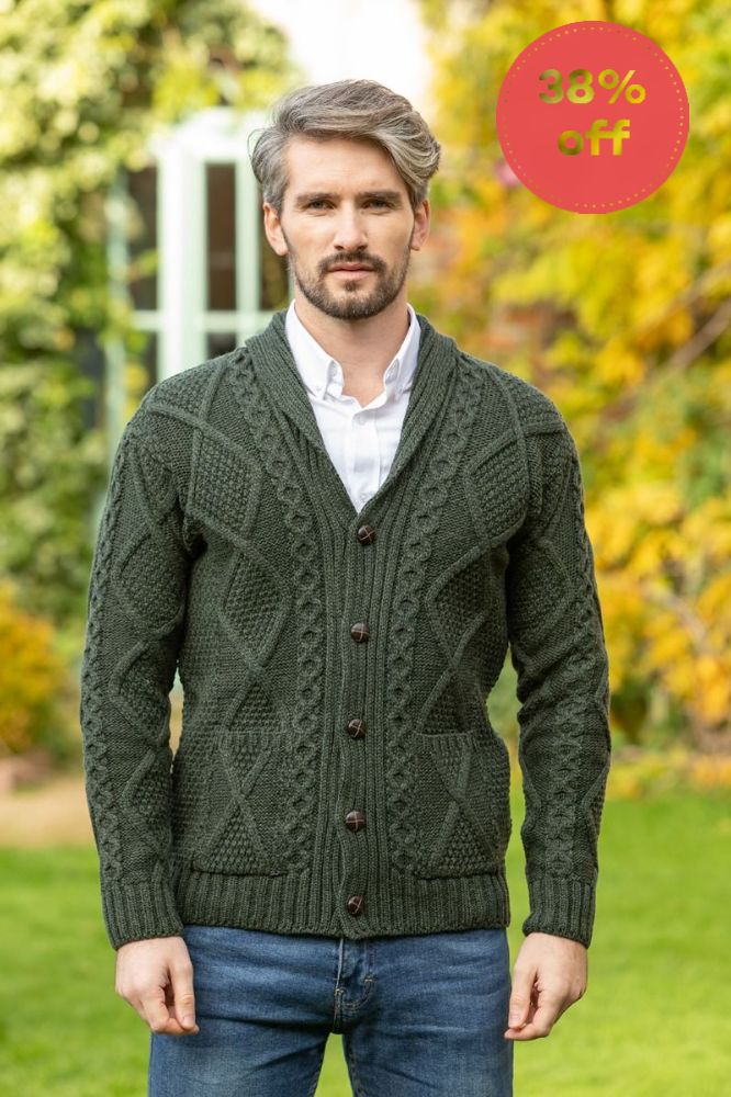 green_cardigan_men_0c06a727-b1c2-4fa2-beef-861651d06318.jpg