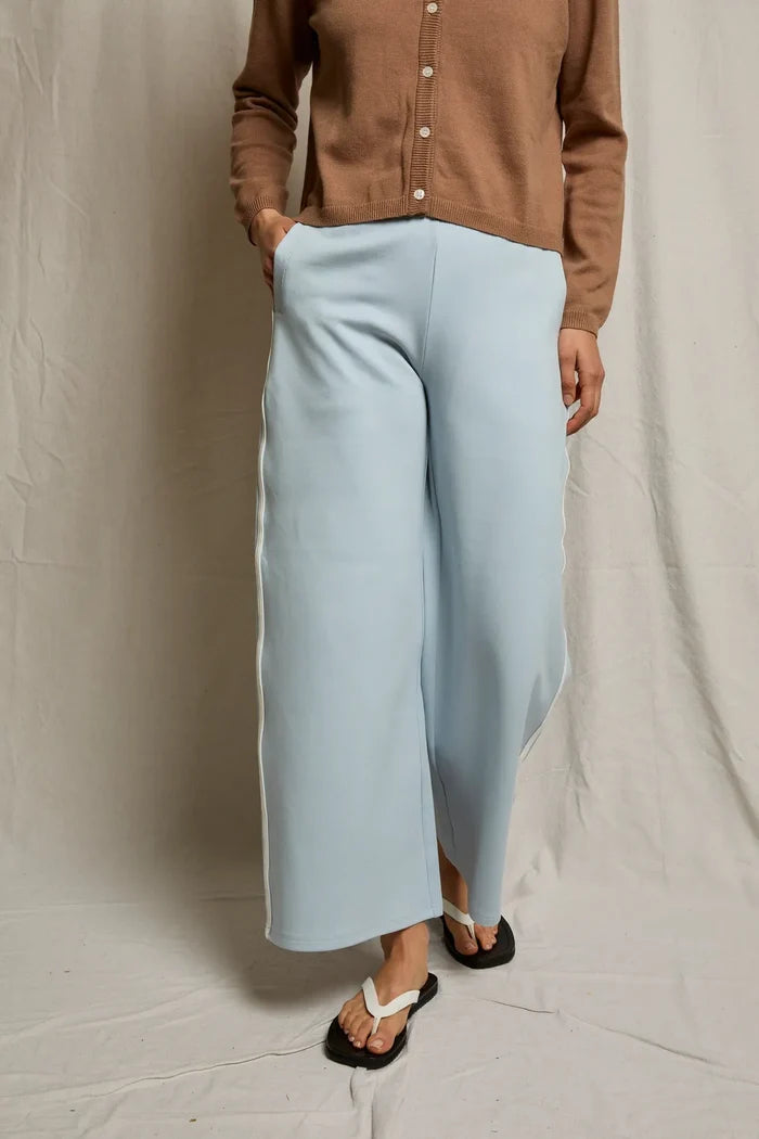 xs / powder blue