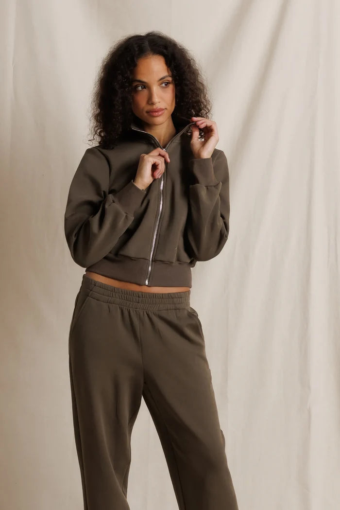 xs / dark olive