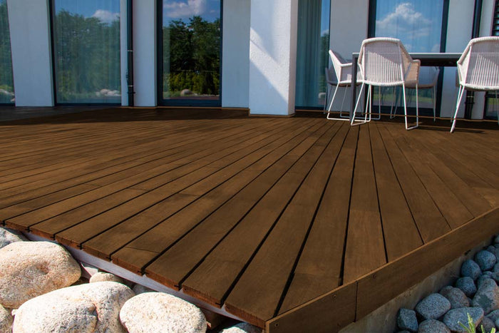 Retique It wood finish kit with four large cherry-colored wood stain and sealant bottles for multi-purpose smooth wood finishing.