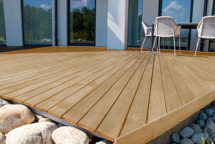 Retique It Multi-purpose Smooth Finish Kit for wood, featuring four large pecan-colored wood finish products for decking and furniture.