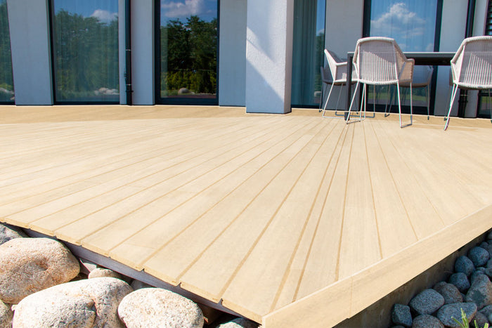 Retique It large white oak exterior top coat from the Multi-purpose Smooth Finish Kit for wood decking with a glossy finish.