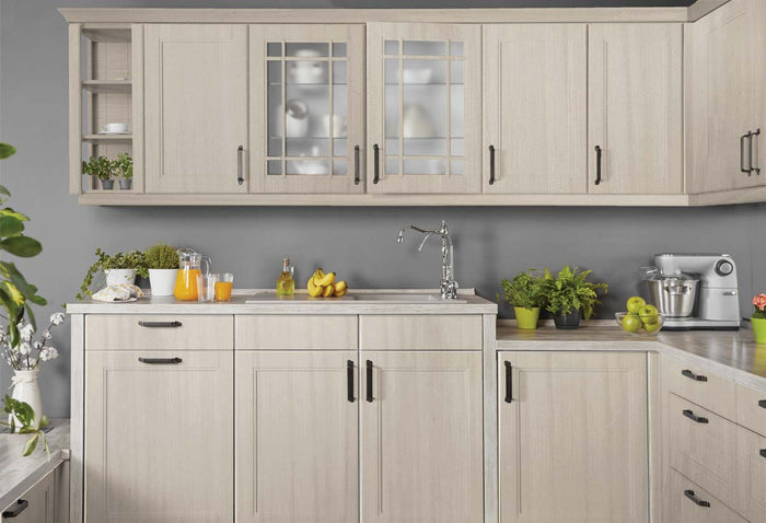 Retique It wood finish kit for interior kitchen cabinets, featuring white wash matte top coat and smooth finish for wood surfaces.