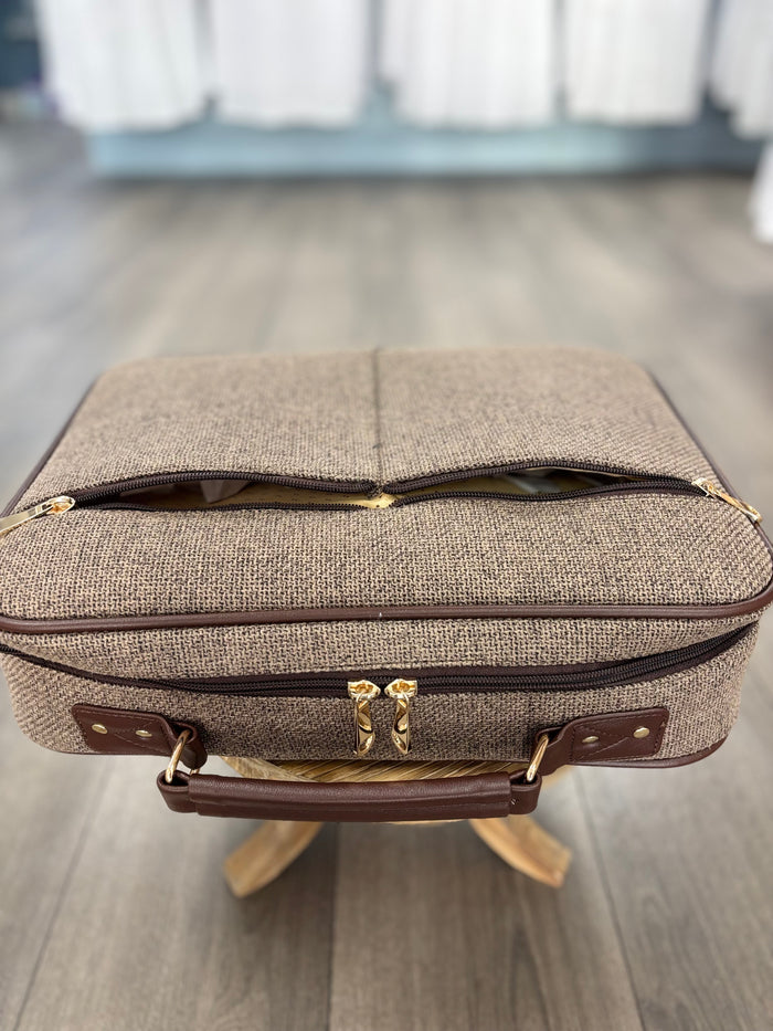 Brown briefcase bag.