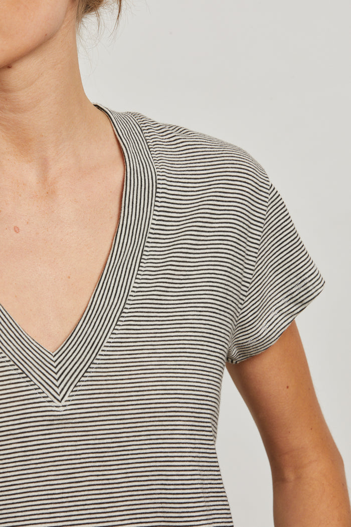 ivory_black_stripe