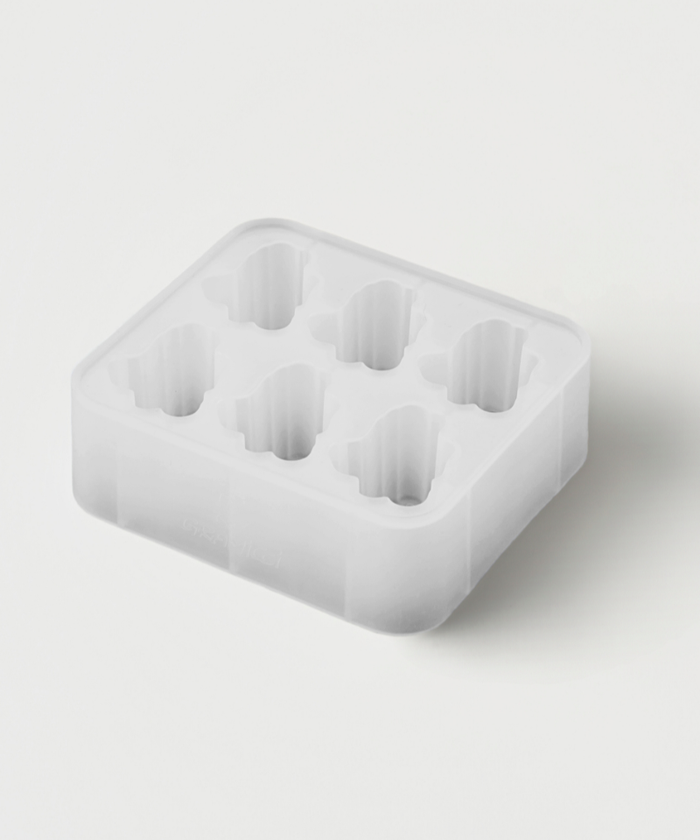 Silicone mold with gray silicone parts on a white background, branded 'Gramicci'.