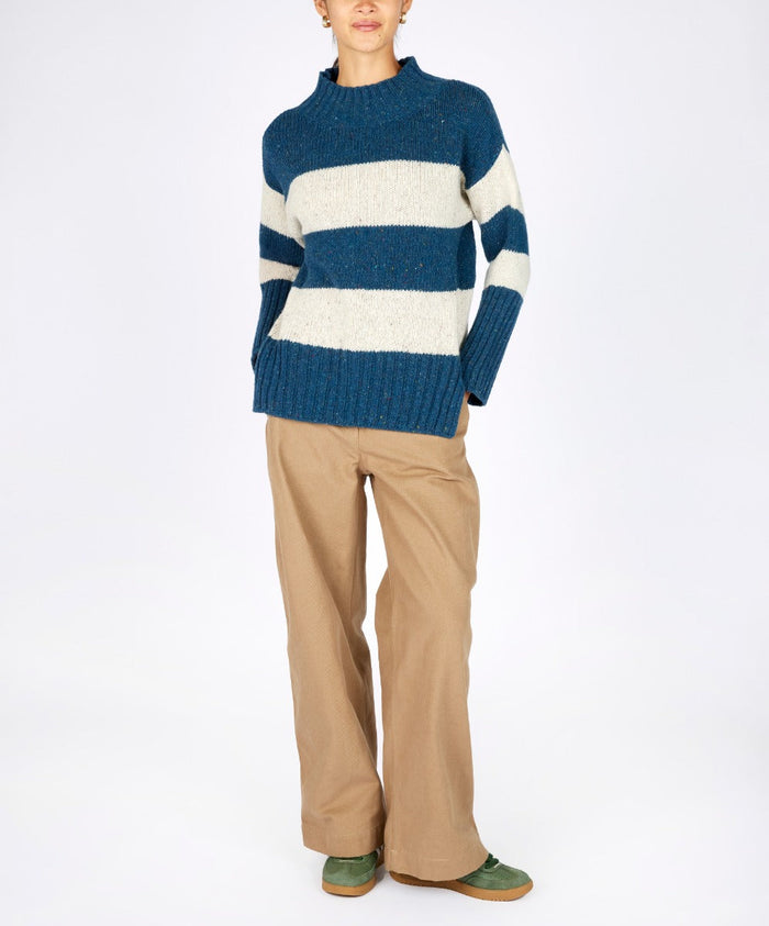 stripedsweater_22b82463-c28d-4d77-b1d1-1afa29a289c0.jpg