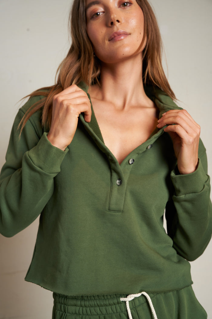 xs / fern green