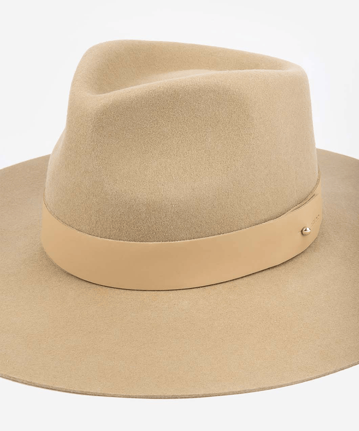 Beige wide-brimmed hat with a band on a white background #color_tan